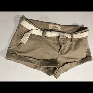 💗Hollister Tan Shorts Size 3💗